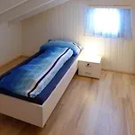 Godo By Interhome